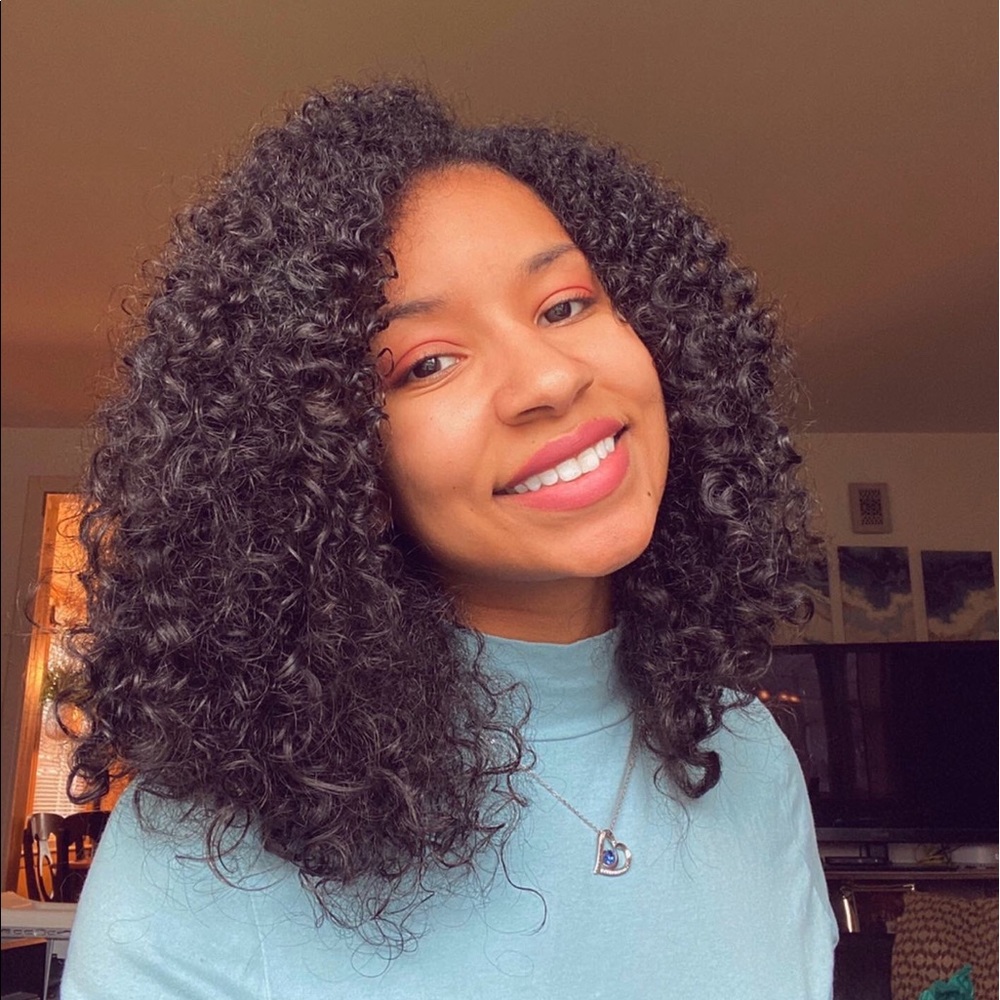 Meet your Posher, Jasmin